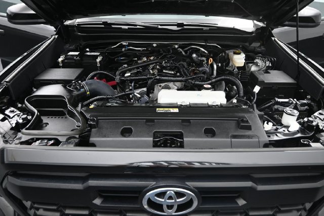 Used 2024 Toyota Tacoma TRD Off-Road AWD/4WD image 35