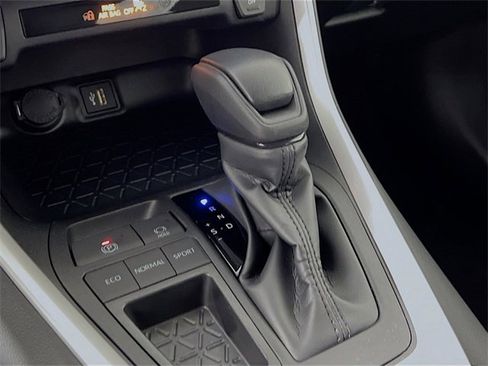 New 2025 Toyota RAV4 XLE image 21