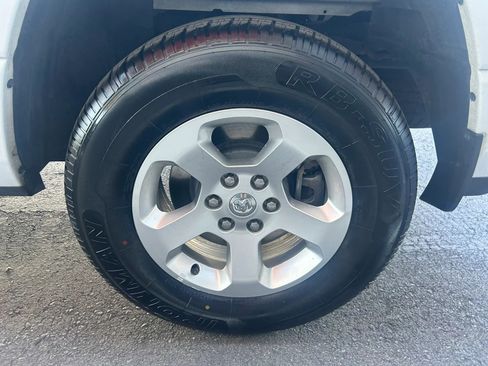 Used 2019 RAM 1500 Tradesman AWD/4WD image 15
