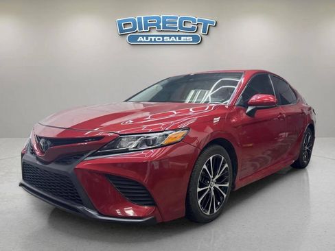 Used 2020 Toyota Camry SE w/ Audio Package FWD image 3