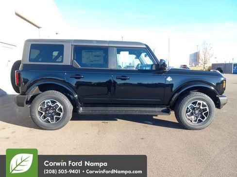 New 2025 Ford Bronco Outer Banks image 2