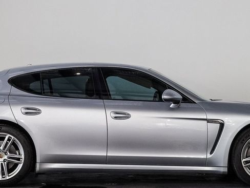 Used 2014 Porsche Panamera 4 image 7