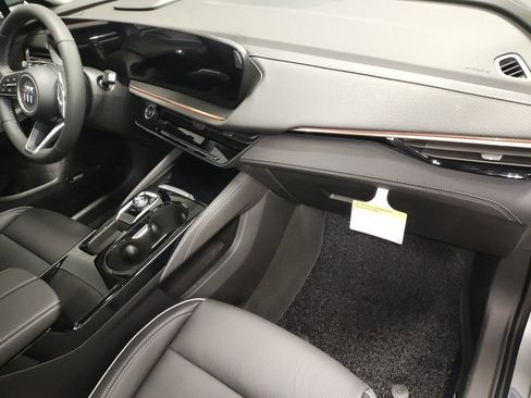 New 2026 Buick Envision Avenir image 8