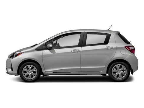 Used 2018 Toyota Yaris LE w/ Carpet Mat Package FWD image 3