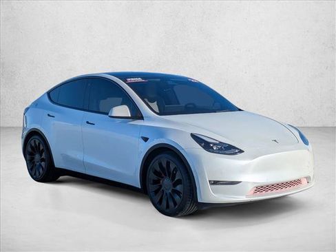 Used 2022 Tesla Model Y Performance image 3