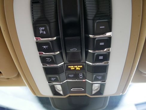 Used 2014 Porsche Cayenne AWD/4WD image 32