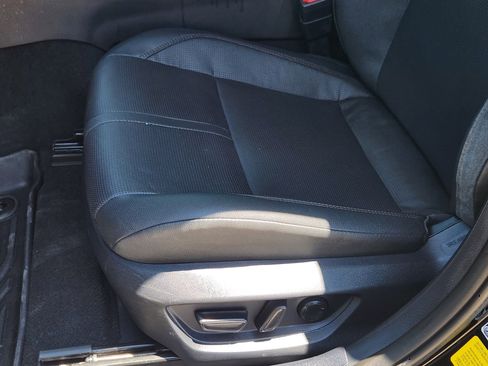 Used 2025 Toyota Camry XLE w/ Premium Plus Package FWD image 25