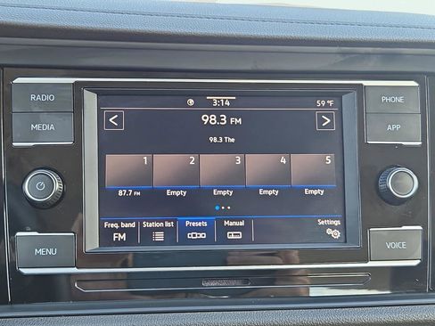 Used 2024 Volkswagen Jetta S image 27