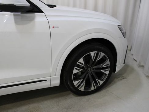 New 2026 Audi Q8 Premium Plus AWD/4WD image 38