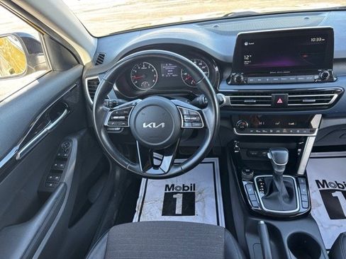 Certified 2022 Kia Seltos S image 13