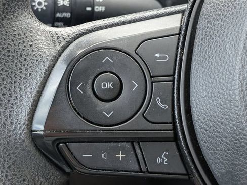 Used 2021 Toyota RAV4 XLE FWD image 23