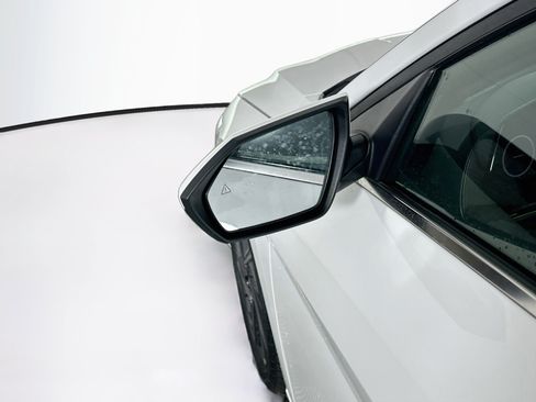 Used 2025 Hyundai Elantra SEL FWD image 16