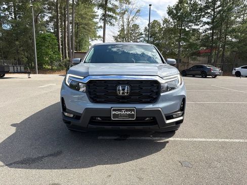 Used 2024 Honda Passport EX-L image 3