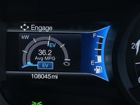 Used 2019 Ford Fusion SE image 28