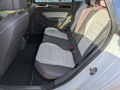 Used 2023 Volkswagen Arteon SEL Premium image 30