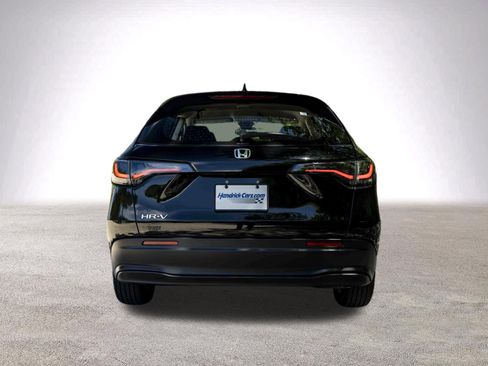 Used 2025 Honda HR-V LX image 8
