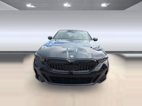 Used 2026 BMW 530i w/ M Sport Package RWD image 5