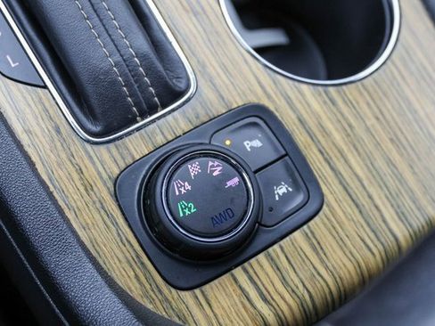 Used 2019 GMC Acadia Denali w/ Technology Package image 28