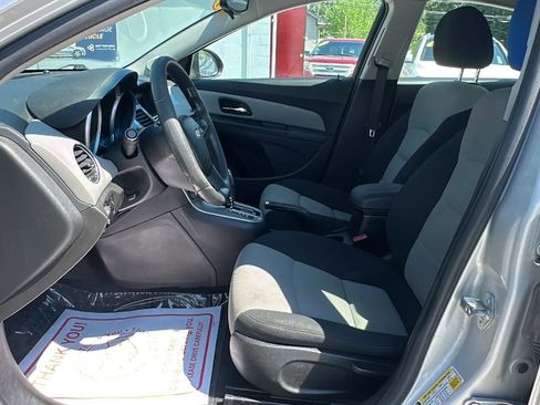 Used 2012 Chevrolet Cruze LS w/ Connectivity Package FWD image 13