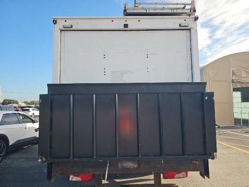 Used 2018 Mercedes-Benz Sprinter 3500 w/ Swivel Seat Package image 6