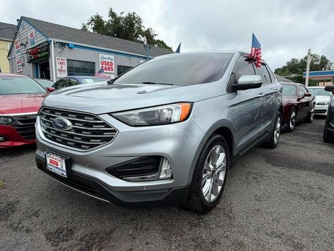 Used 2023 Ford Edge Titanium AWD/4WD image 12