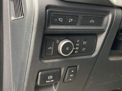 Used 2021 Ford F150 Lariat image 11