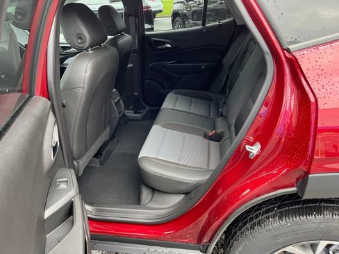 Used 2024 Chevrolet Trax LT w/ Driver Confidence Package FWD image 44
