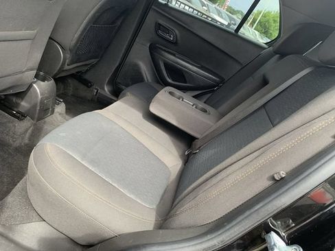 Used 2020 Chevrolet Trax LS w/ Tint and Cruise Package FWD image 10