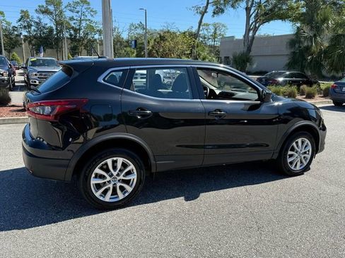 Used 2021 Nissan Rogue Sport S image 14