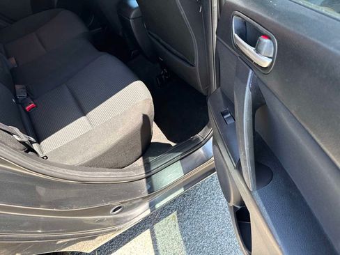 Used 2013 MAZDA MAZDA3 i Touring FWD image 18