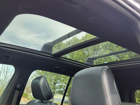 Used 2022 Jeep Grand Cherokee Overland image 30