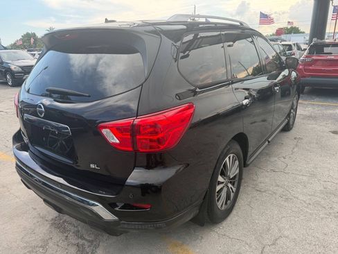 Used 2017 Nissan Pathfinder SL FWD image 5