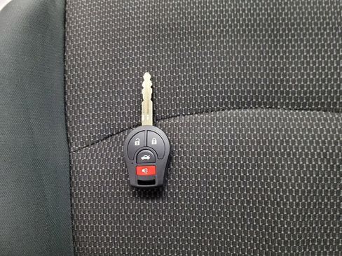 Used 2019 Nissan Sentra S image 32