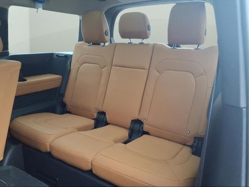 Used 2023 Land Rover Defender 130 First Edition image 25