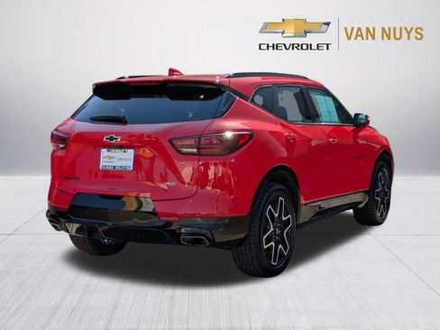 Used 2024 Chevrolet Blazer RS w/ Driver Confidence II Package FWD image 5