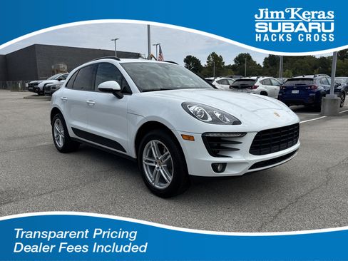 Used 2018 Porsche Macan AWD/4WD image 1