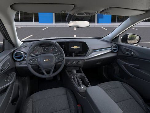 New 2026 Chevrolet Trax LS w/ Driver Confidence Package image 15