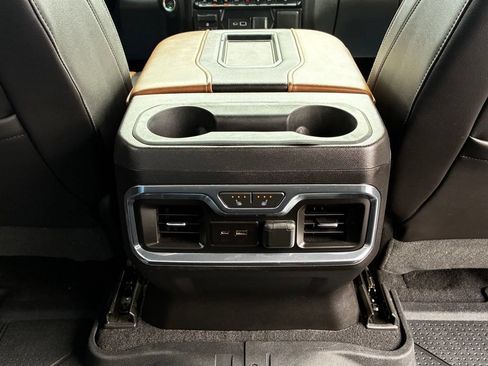 Used 2019 Chevrolet Silverado 1500 High Country w/ Safety Package II AWD/4WD image 37