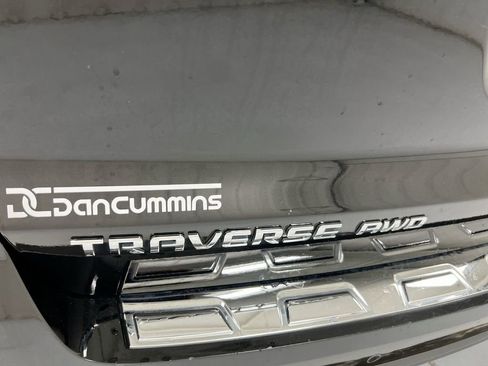 Used 2017 Chevrolet Traverse Premier AWD/4WD image 28