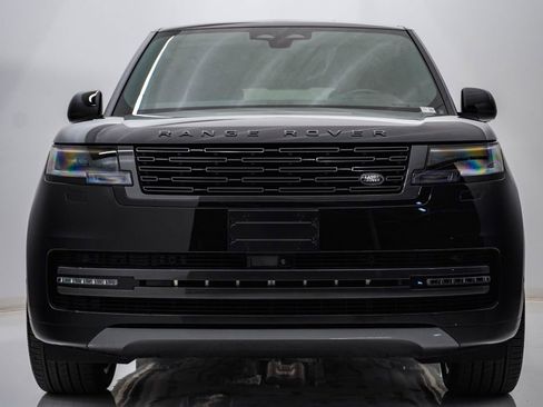 Used 2025 Land Rover Range Rover Long Wheelbase SE AWD/4WD image 6