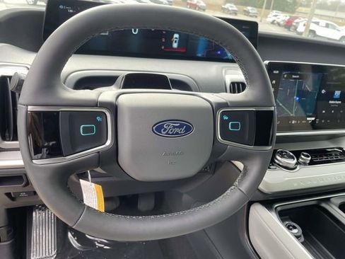 New 2026 Ford Expedition Active RWD image 13