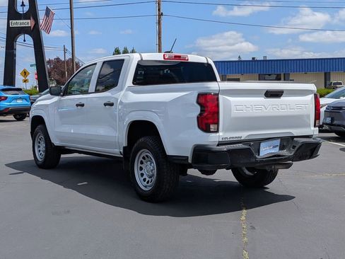 Used 2023 Chevrolet Colorado W/T RWD image 4