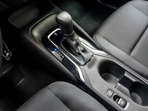 Used 2024 Toyota Corolla LE FWD image 19