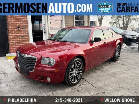 Used 2010 Chrysler 300 S image 1