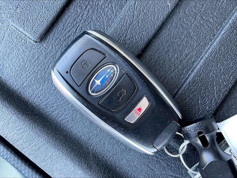 Certified 2024 Subaru Outback Onyx Edition AWD/4WD image 9