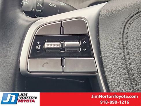 Used 2025 Kia Telluride EX image 28