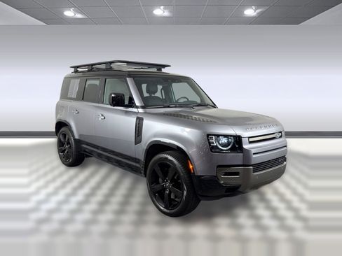 Used 2023 Land Rover Defender 110 X-Dynamic SE image 7