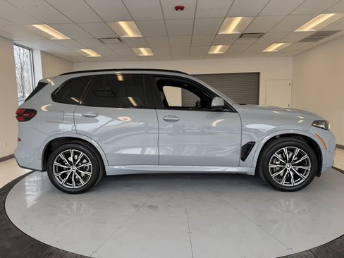 Used 2024 BMW X5 xDrive40i w/ M Sport Package image 67