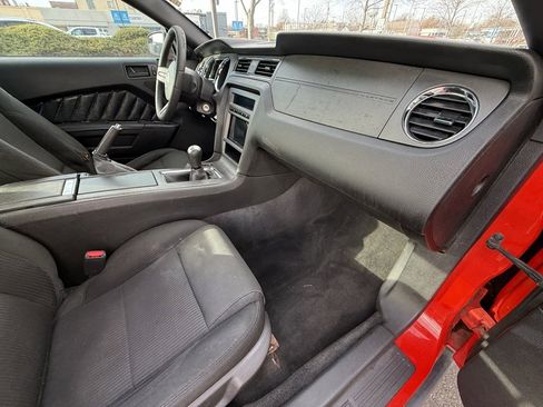 Used 2011 Ford Mustang Coupe w/ 101A Rapid Spec Order Code image 34