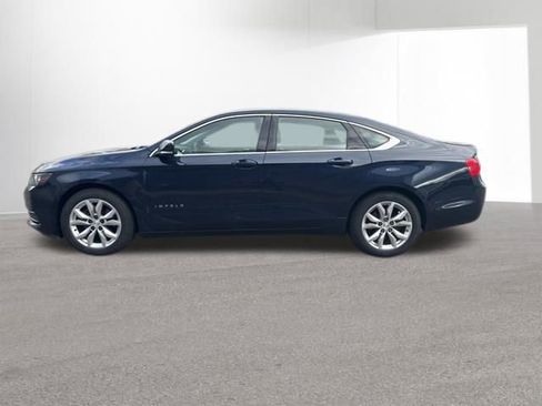 Used 2017 Chevrolet Impala LT w/ Convenience Package image 9